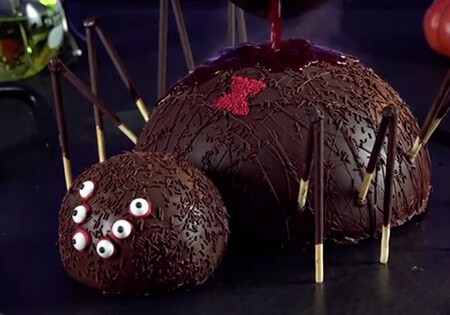 Pocky Melting Surprise Spider Cake 