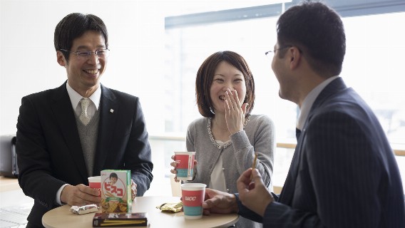 Nhkの新番組 覆面リサーチ ボス潜入 にglicoが 公式 江崎グリコ Glico